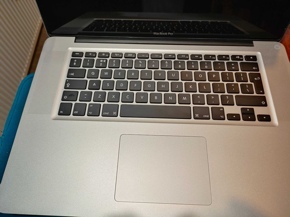 Apple MacBook Pro 15 inch 1TB SSD 6GB Ram A 1286 Mid 2012 Intel I7 2.3