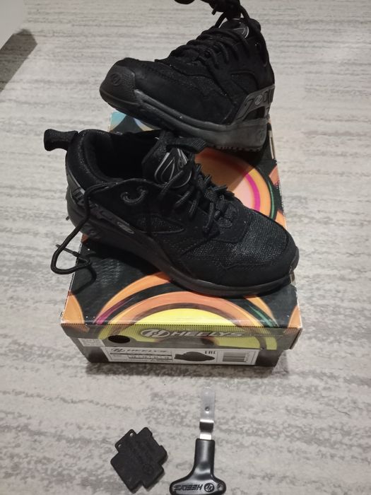Продам Heelys кроссовки на роликах