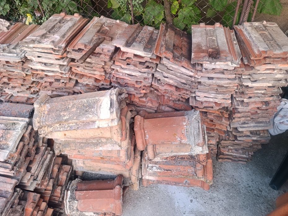 Țiglă folosit in stare foarte buna