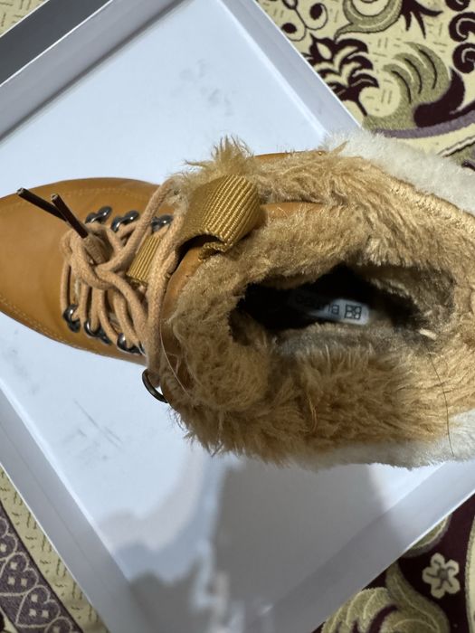 Продам зимнюю ботинктг