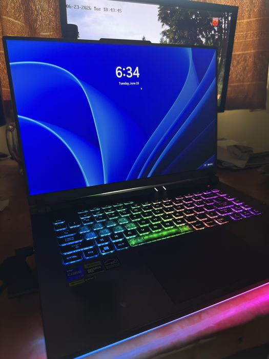 ГЕЙМЪРСКИ ЛАПТОП БАРТЕР Asus rog strix g16 gaming лаптоп rtx 4060 i7 13650hx