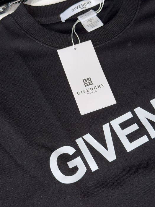 Givenchy блуза.