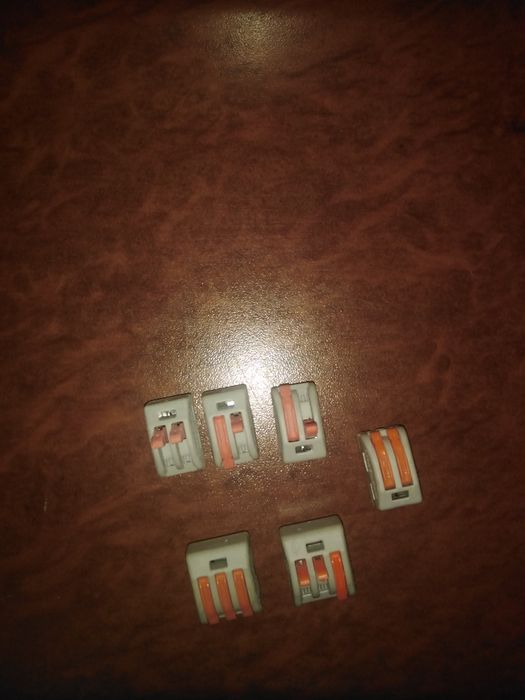 Соединители проводов.