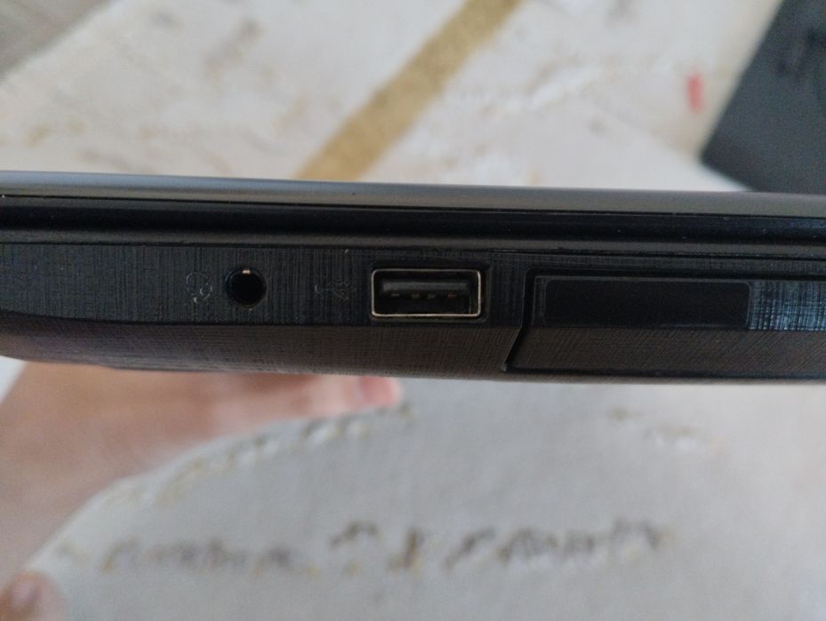 Ноутбук Acer Aspire E5-576G-50GL