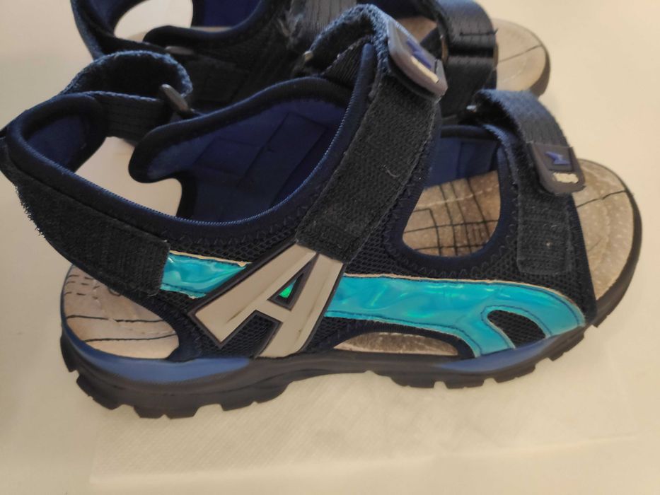 sandale cu talpa interioară din piele, mărimea 36