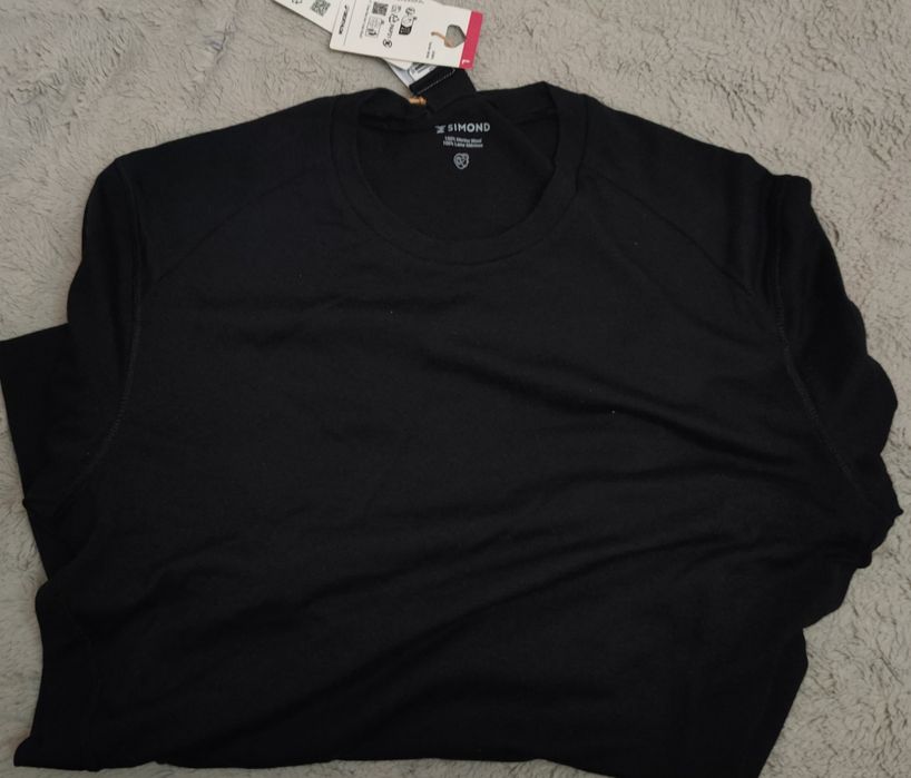 bluza merinos 100% merinos, noua. Simond