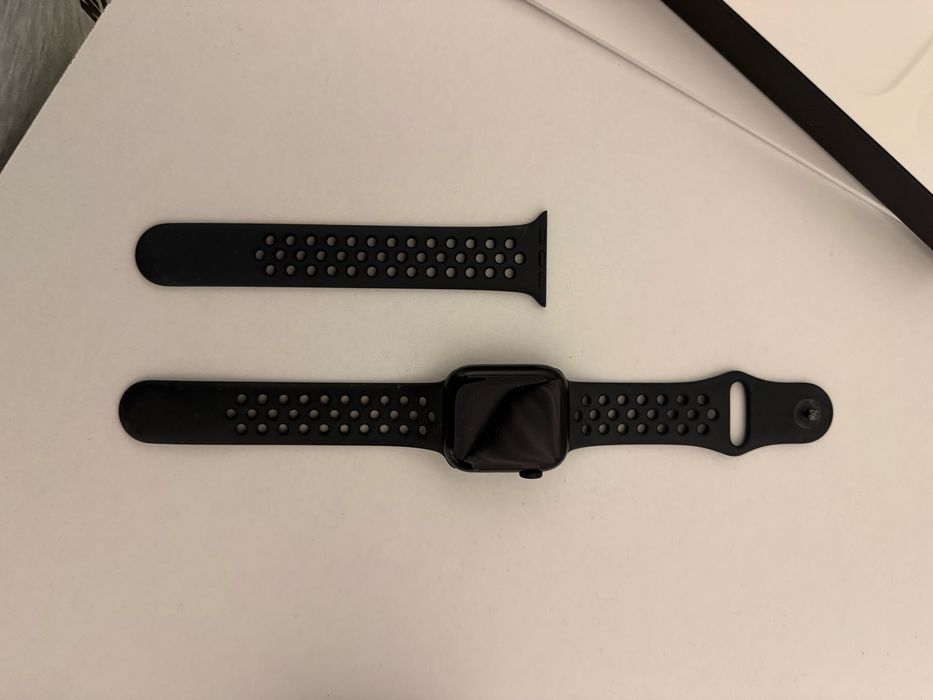 Apple watch 7 nike version gps