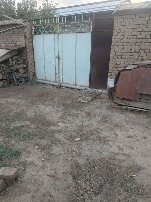 Участка сотилади 8 сотых