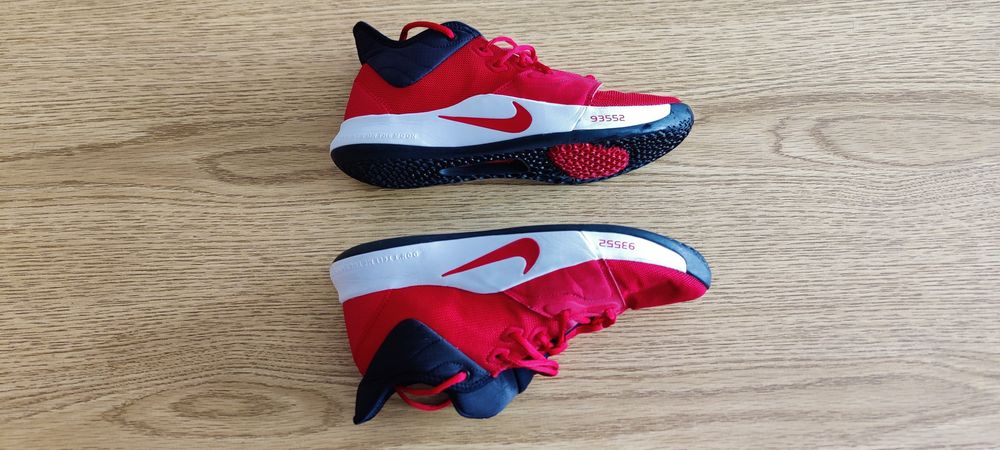 Nike PG3 Univercity red баскетболни маратонки