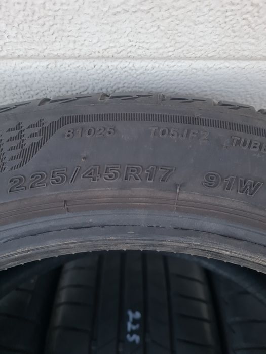 Летни гуми 4 броя BRIDGESTONE Turanza T005 225 45 R17 дот 5023