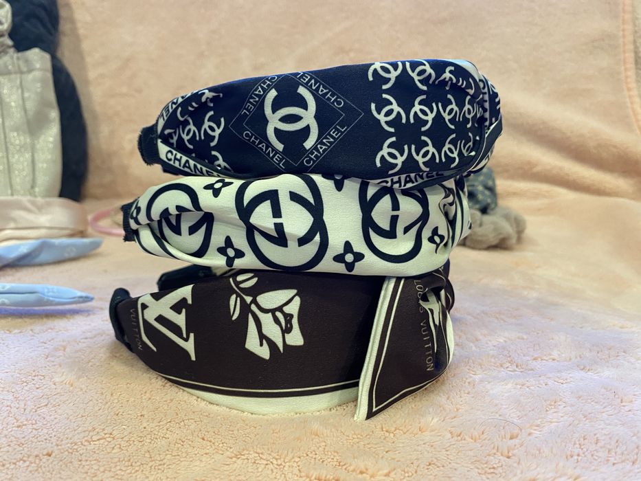 Аксесоари за Коса (Chanel, LV, Gucci и др) + Мини преса и Чантичка