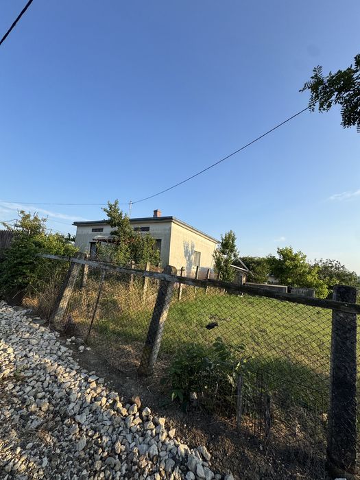 Vand teren cu sau fara casa Rachiti 850mp loc casa lot botosani
