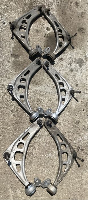 Продавам носачи в добро състояние за Бмв Е46