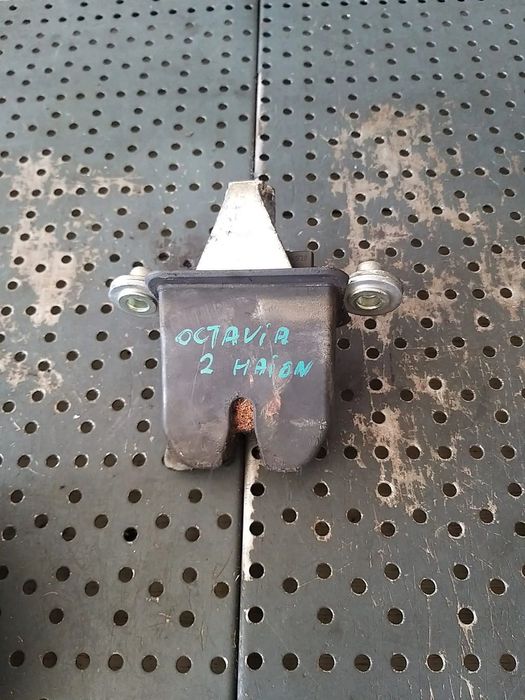 Broasca haion skoda octavia 2 1z 1z5827501d