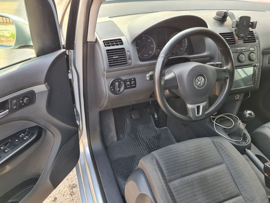 Vw touran 2,0 ,7locuri