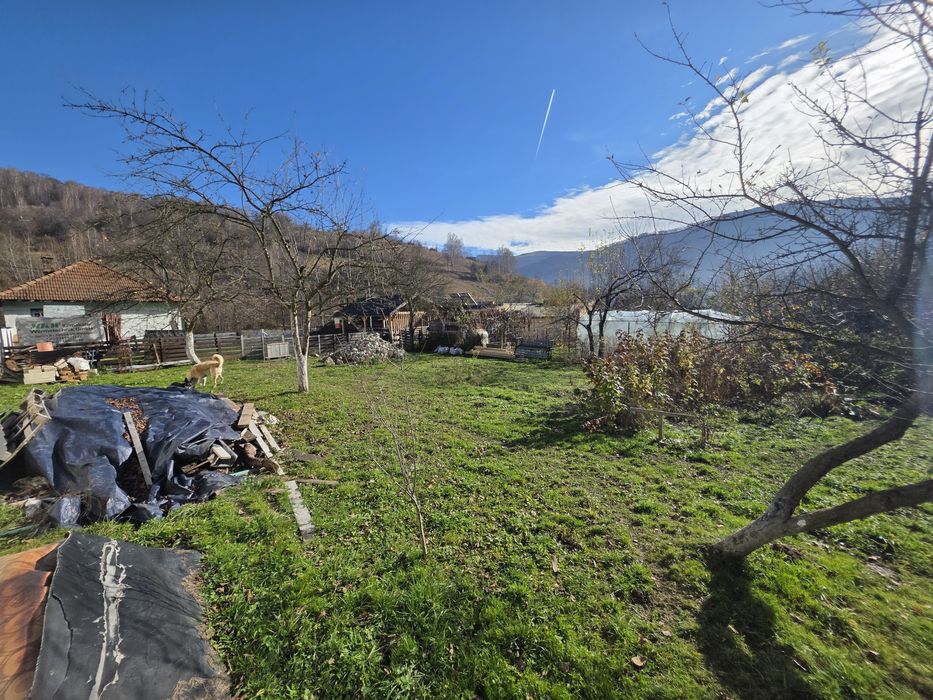 Vând casă cu teren Lupeni, HD.