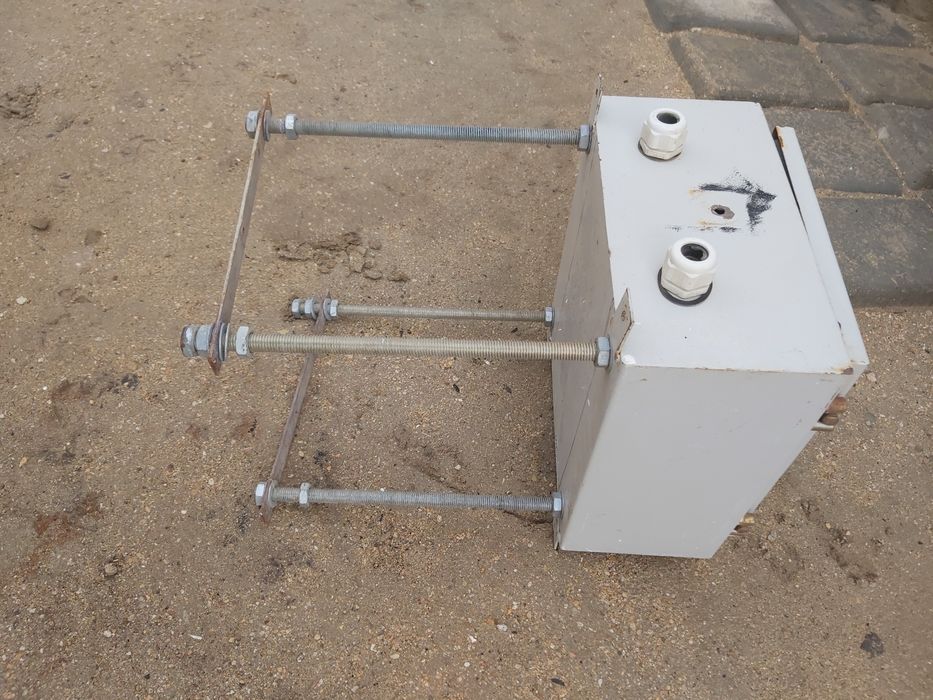 Стабилизатор,автоматы,шиток