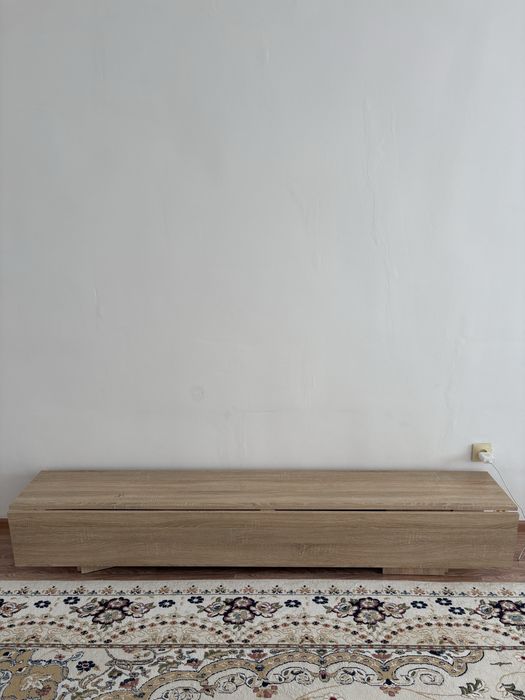 Срочно продаётся стол 2 метр