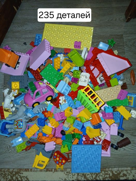 Продам оригинал лего и кубики