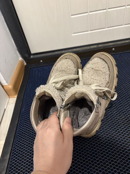 Зимние ботинки 34размера для девочек