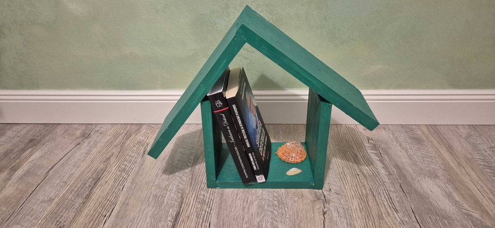 Raft lemn pt carti tip casuta