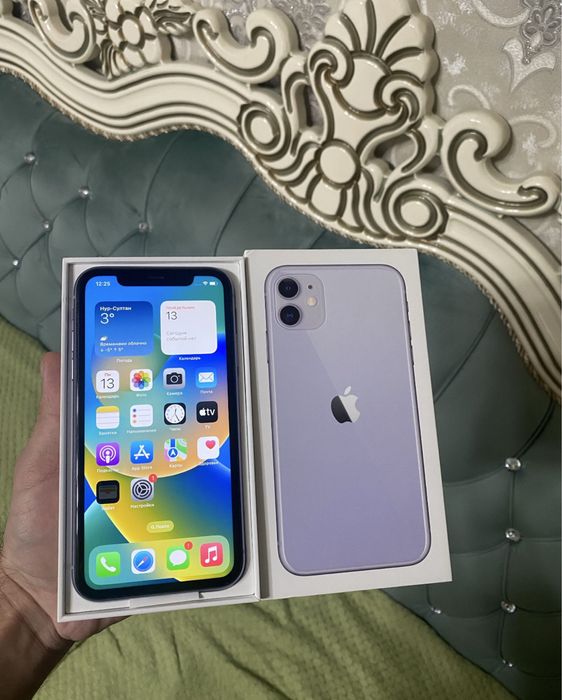 Продам телефон Айфон 11
