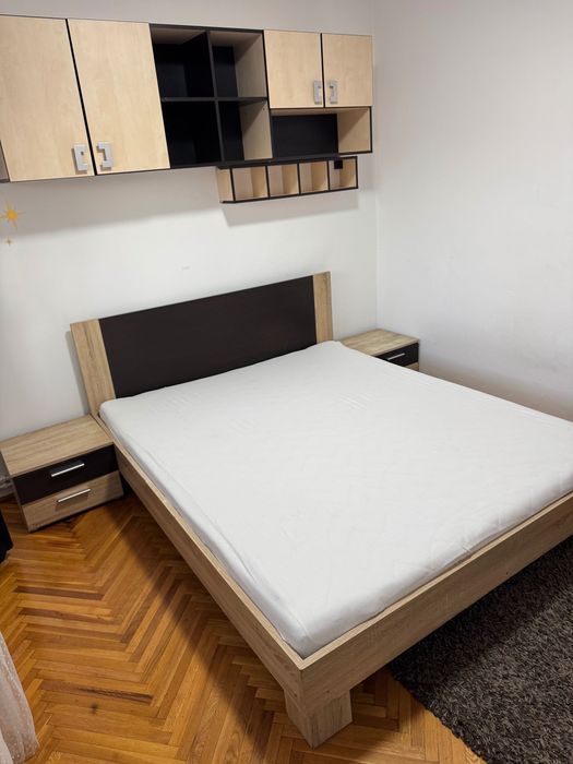 Închiriez apartament