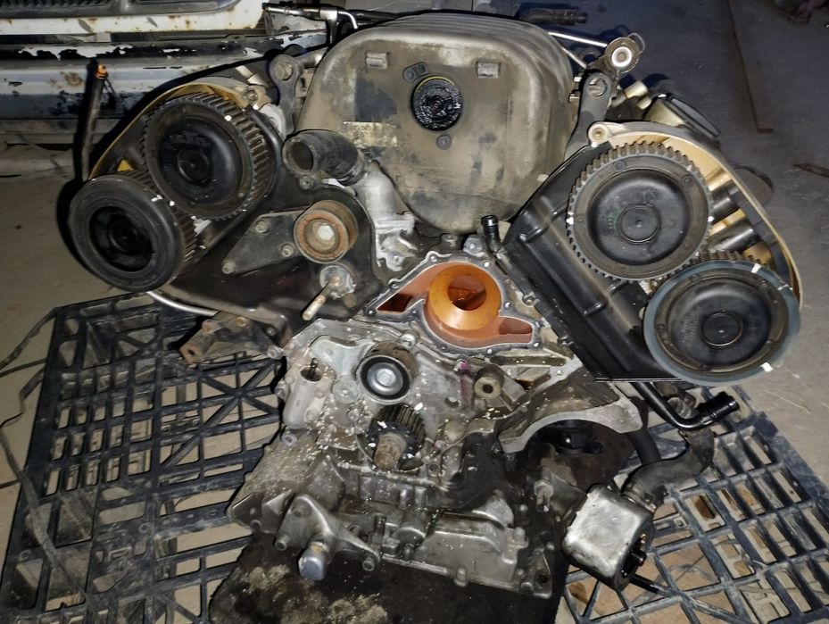 Двигатель от Audi A6 C5