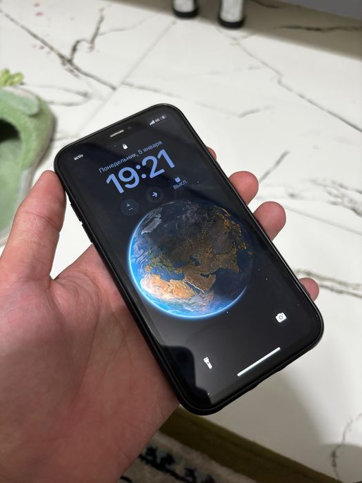 Айфон хр 76емкость 64гб срочно