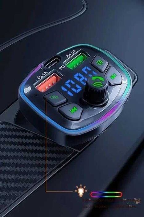 Bluetooth FM предавател за кола