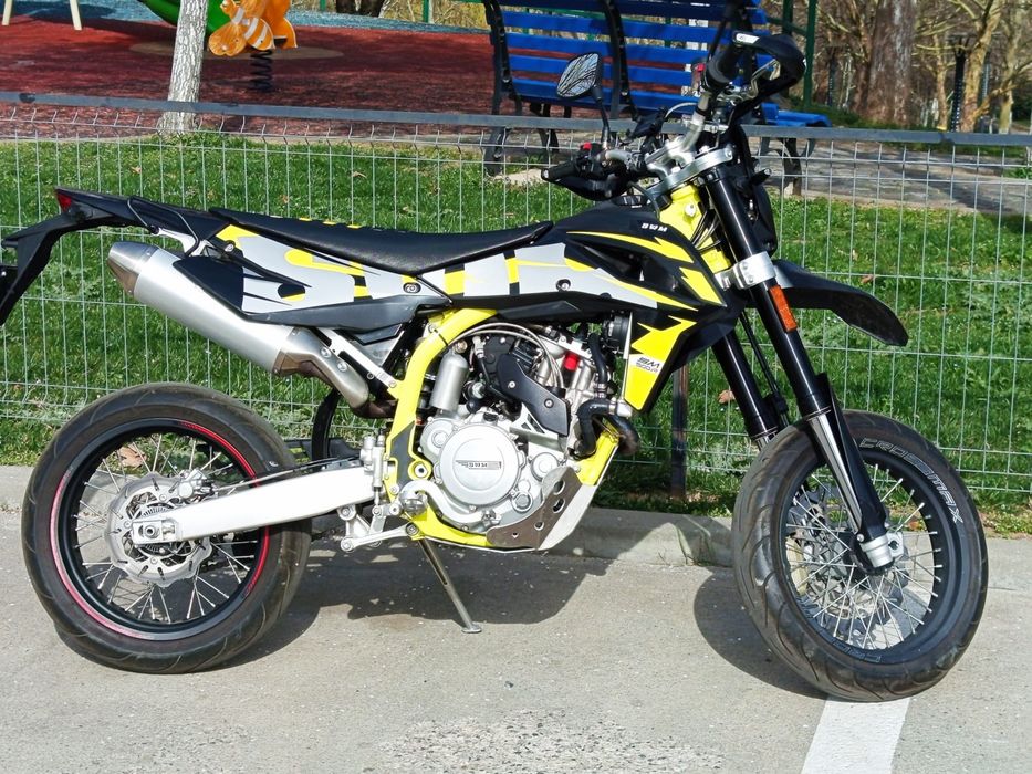 Supermoto SWM SM500R