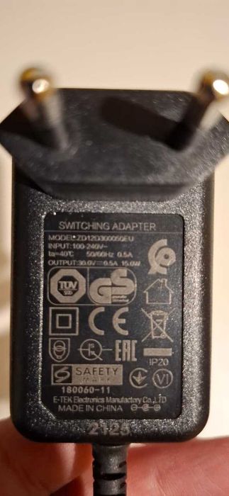 Зарядка на пылесос Philips.