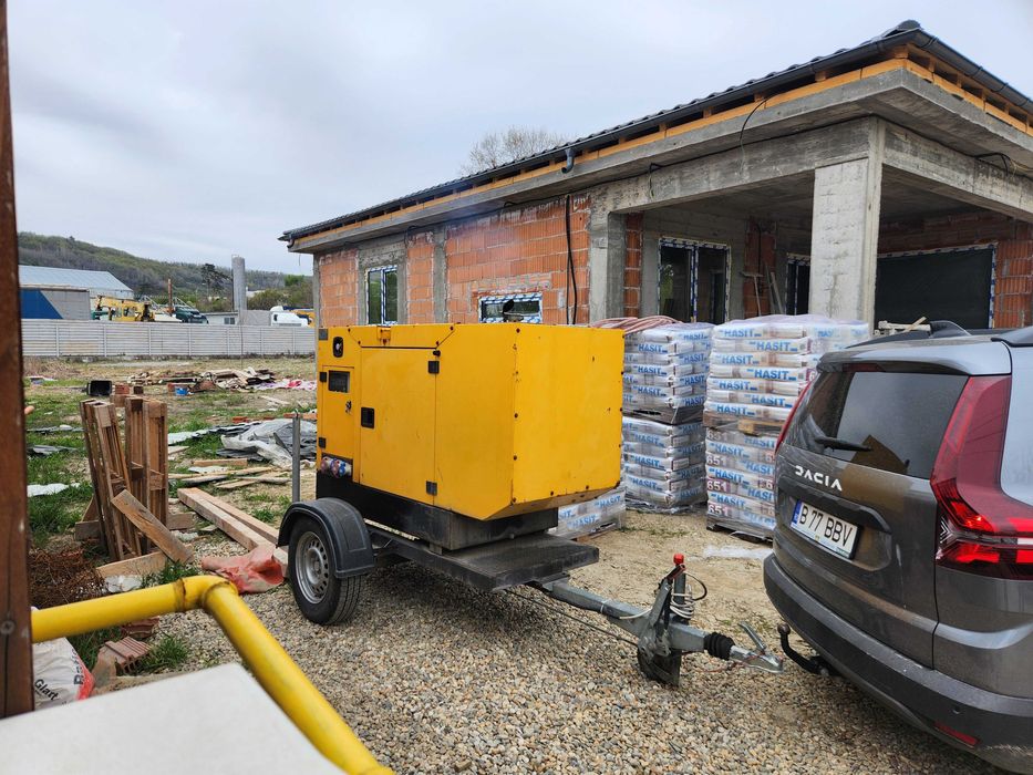 Inchiriez generator electric trifazat 380V - 22 KVA - 18 KW