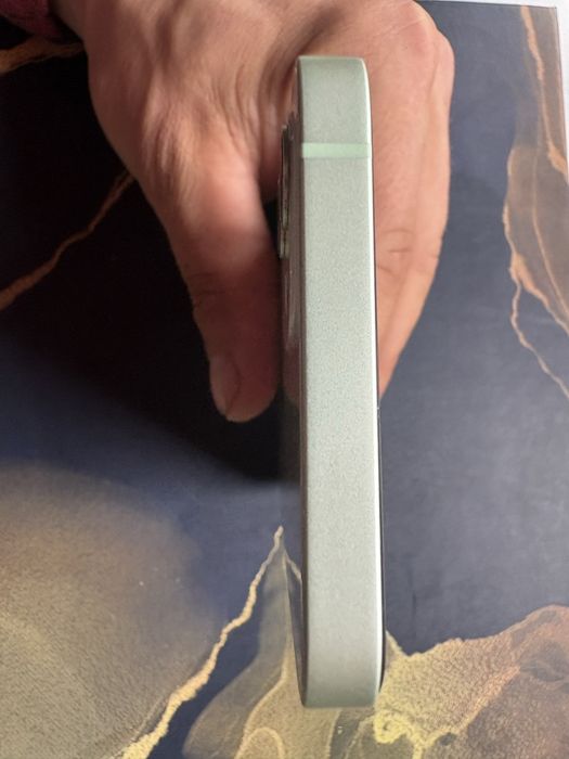 Iphone 12 verde-mentă, ca nou