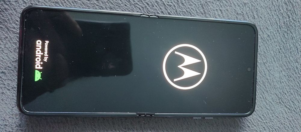Motorola razr 40 ultra сгъваем