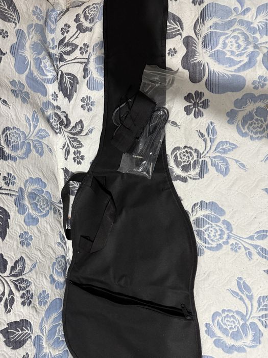 Продам электрогитару