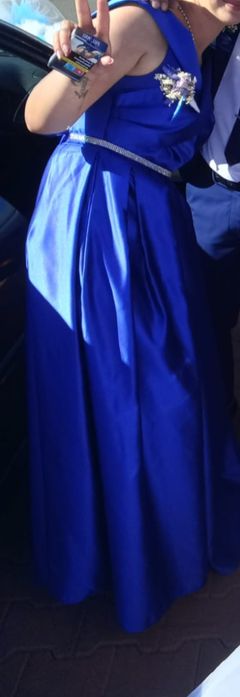 Vând rochie eleganta!