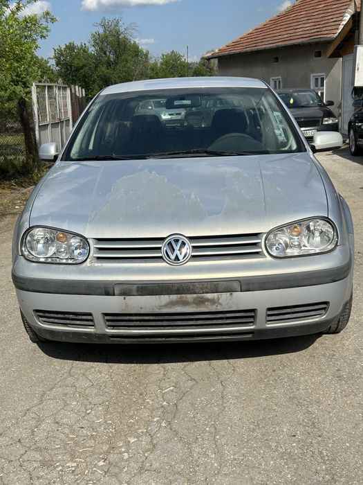 Голф 4 1,4 75кс на части/VW golf 4 1,4i 75ks na chasti
