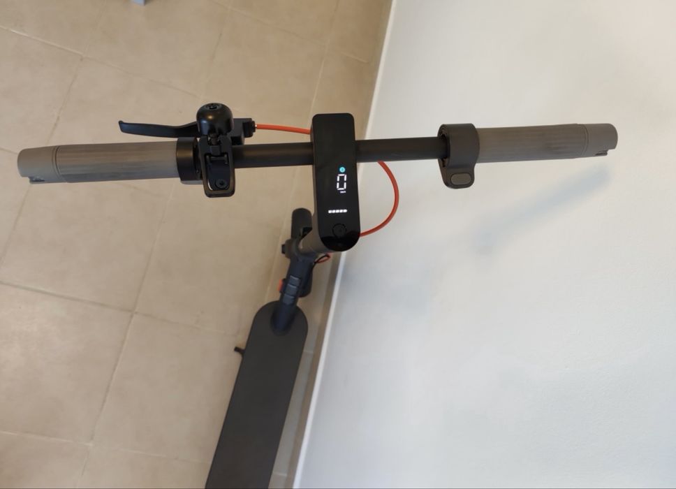 Trotineta xiaomi 4 ca noua