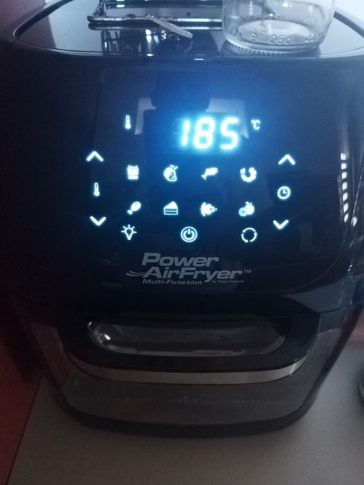 Vand Air Fryer power