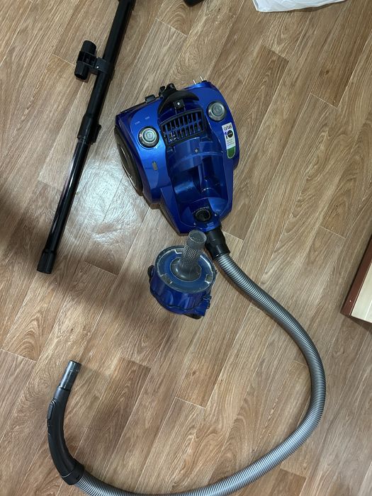 Пылесос ARTEL в изумительном состояние