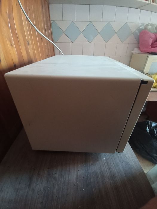 Микровълнова Panasonic NN-K448W