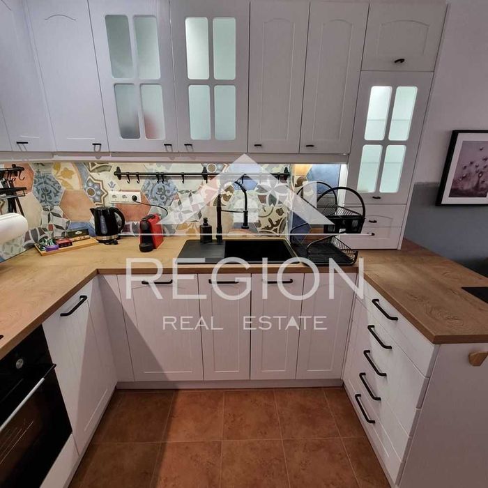 Дава се под наем Двустаен апартамент в Варна, Левски - 65 кв.м за 800 € - Снимка #2