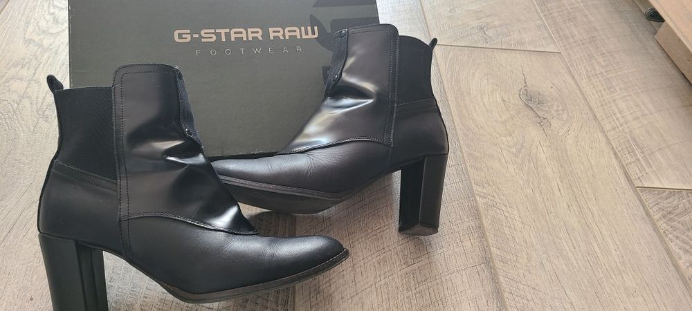 Дамски спортно-елегантни боти G-Star!