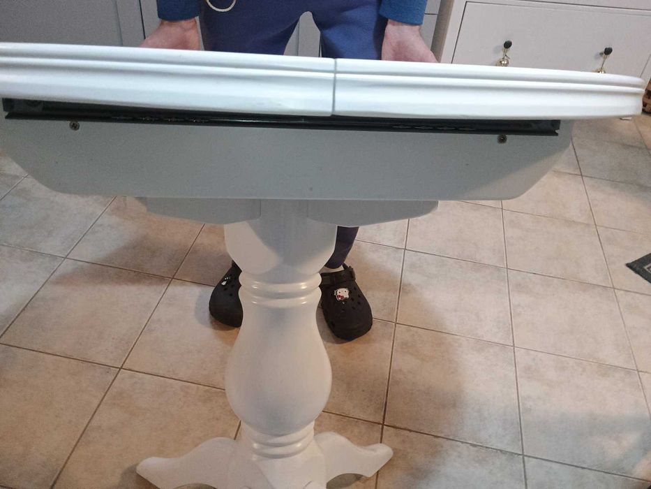 Маса трапезна от масив разтегателна