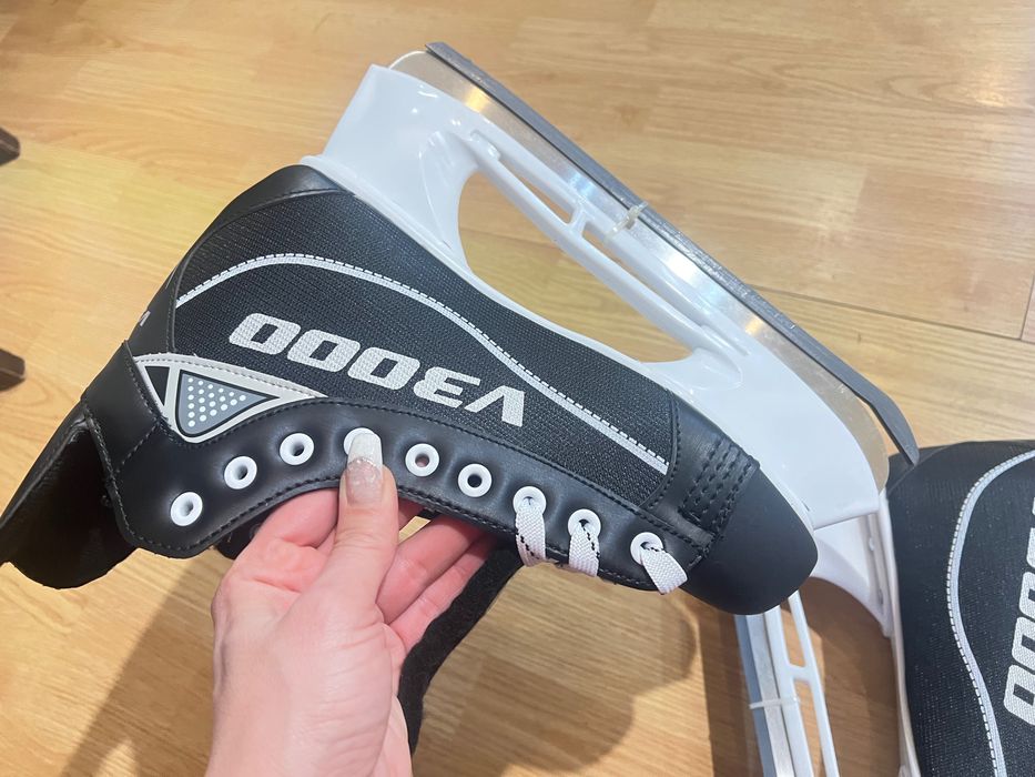 ЧИСТО НОВИ кънки за хокей и лед