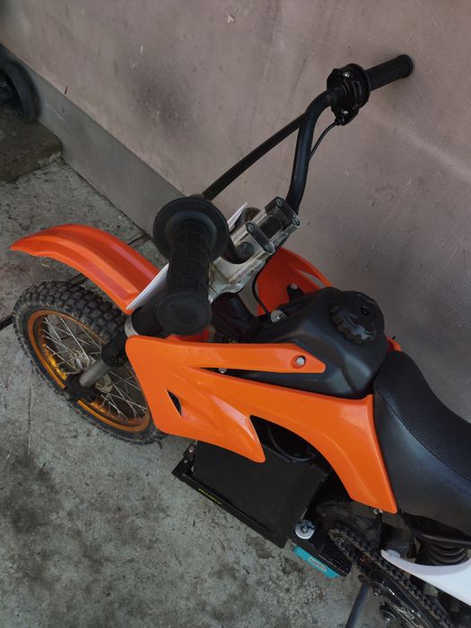 Urgent: Motocicleta electrica pentru adulți