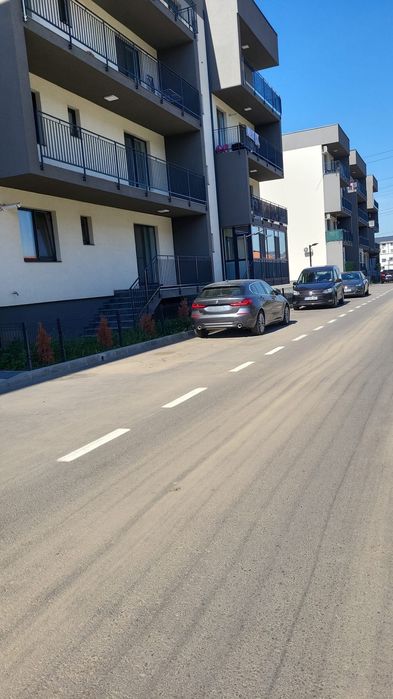 Apartament 2 camere de închiriat cu parcare inclusă