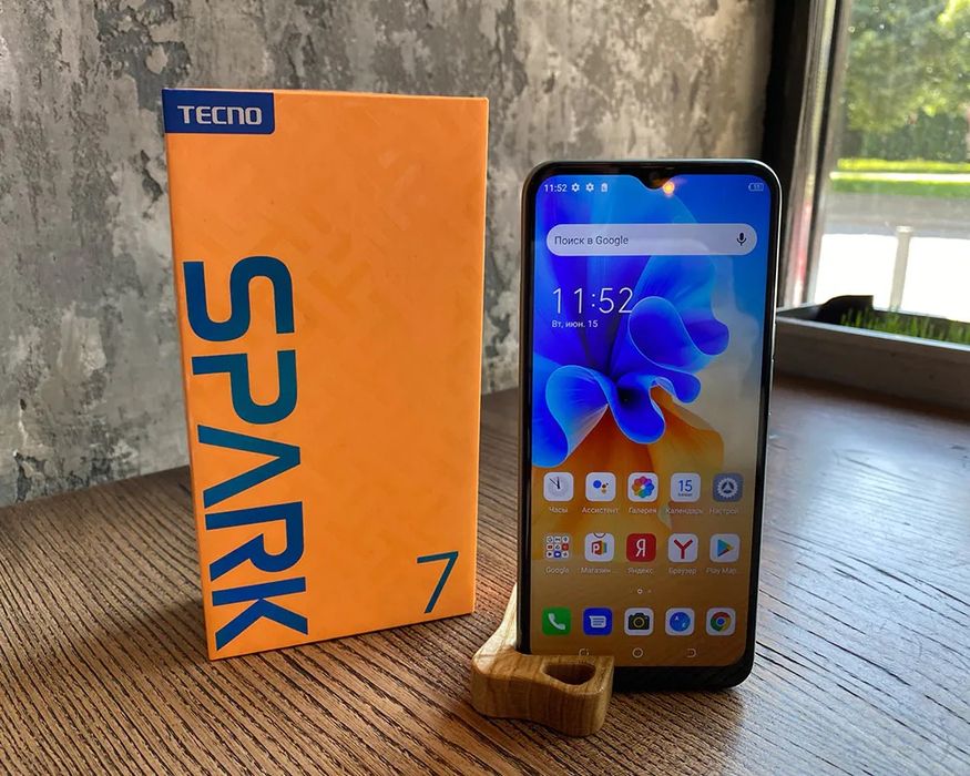 Продам свой Tehno Spark 7 32gb Мокрый в идеальном состаяние