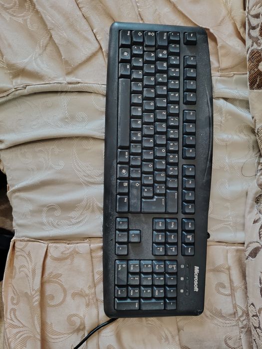 Vând tastatura Microsoft usb